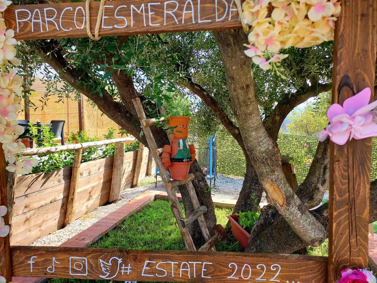 Parco Esmeralda - Family Residence E Breakfast 마리나디카메로타 외부 사진